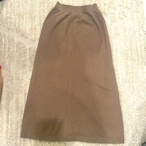 Uniqlo knit midi skirt S/M